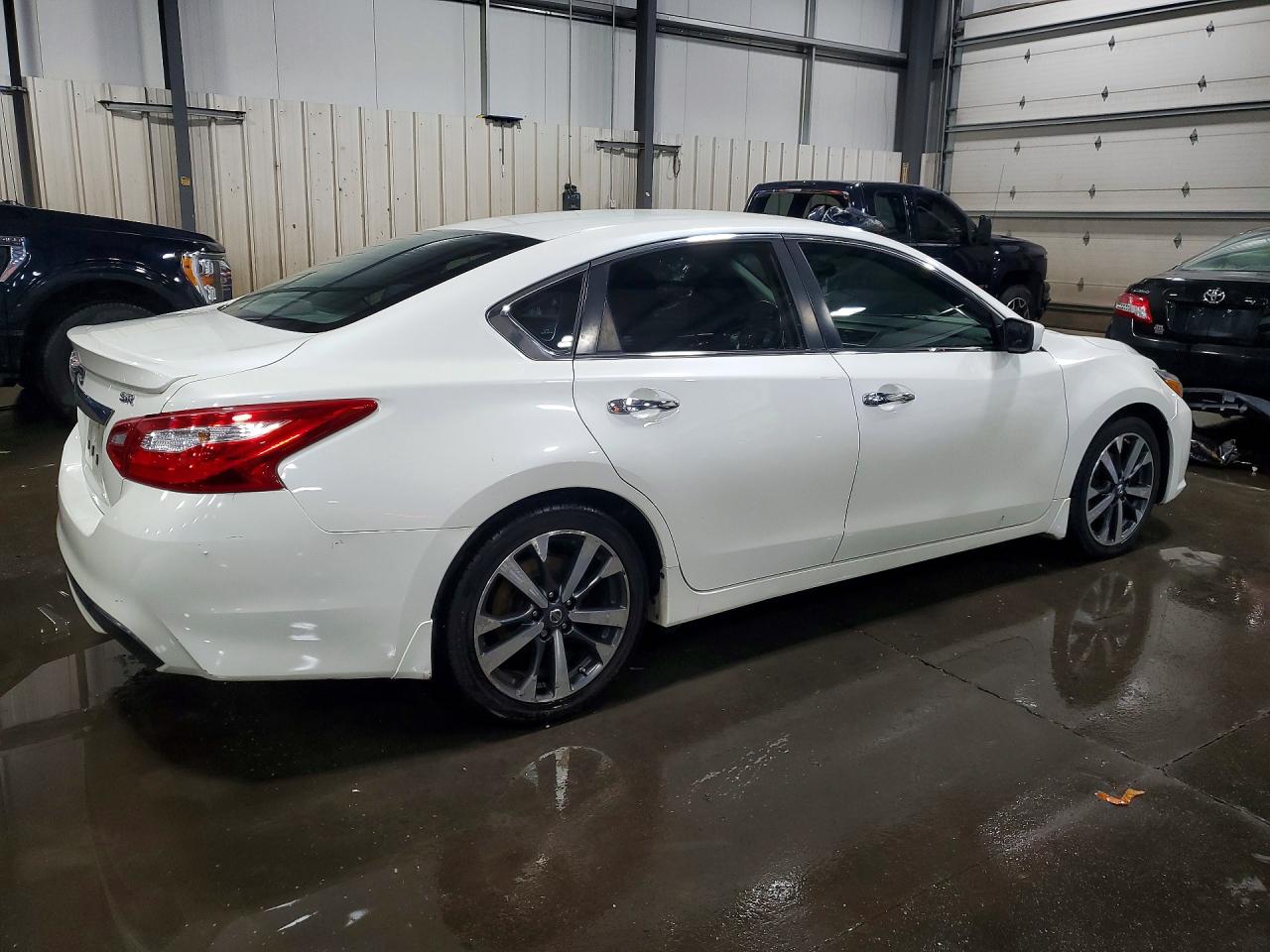2016 NISSAN ALTIMA 2.5 SR photo 5