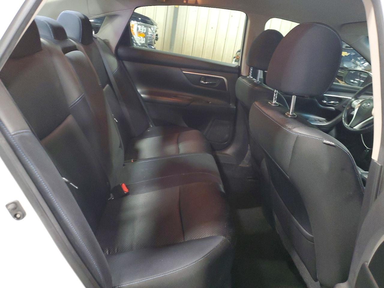 2016 NISSAN ALTIMA 2.5 SR photo 19