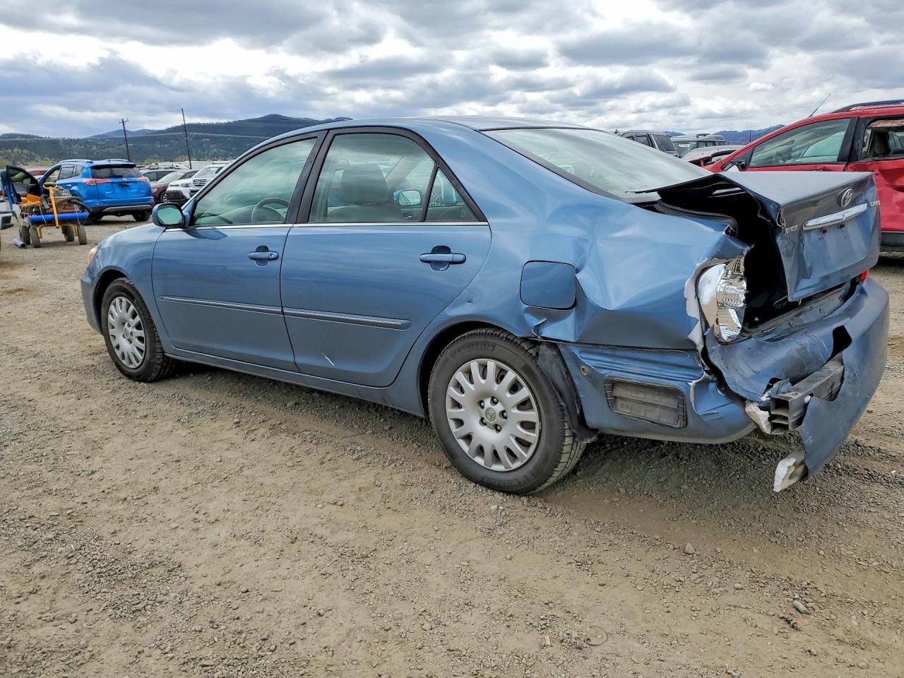 2003 TOYOTA CAMRY XLE photo 4