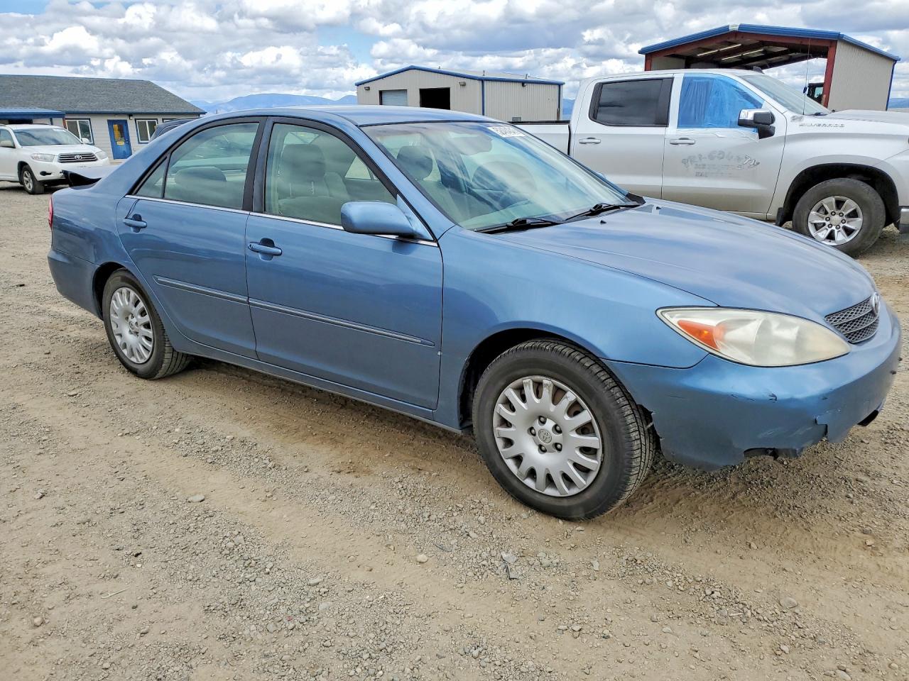 2003 TOYOTA CAMRY XLE photo 10