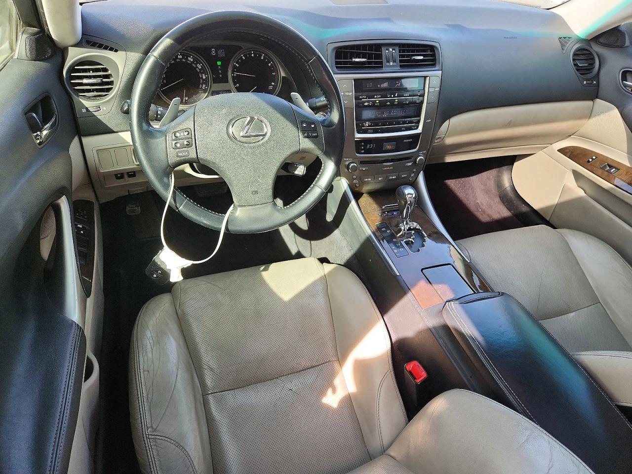 2010 LEXUS IS 250 photo 15