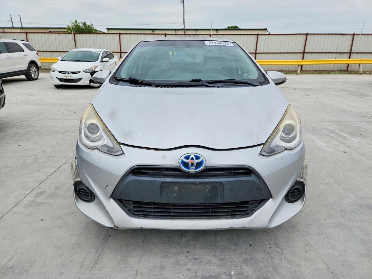 2015 TOYOTA PRIUS C ONE photo 5