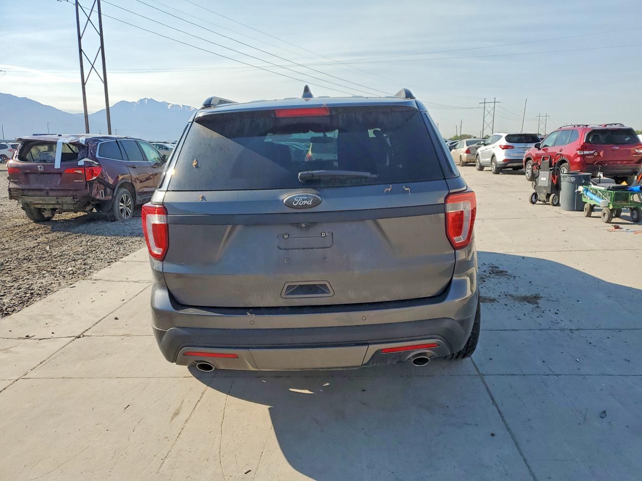 2016 FORD EXPLORER XLT photo 16