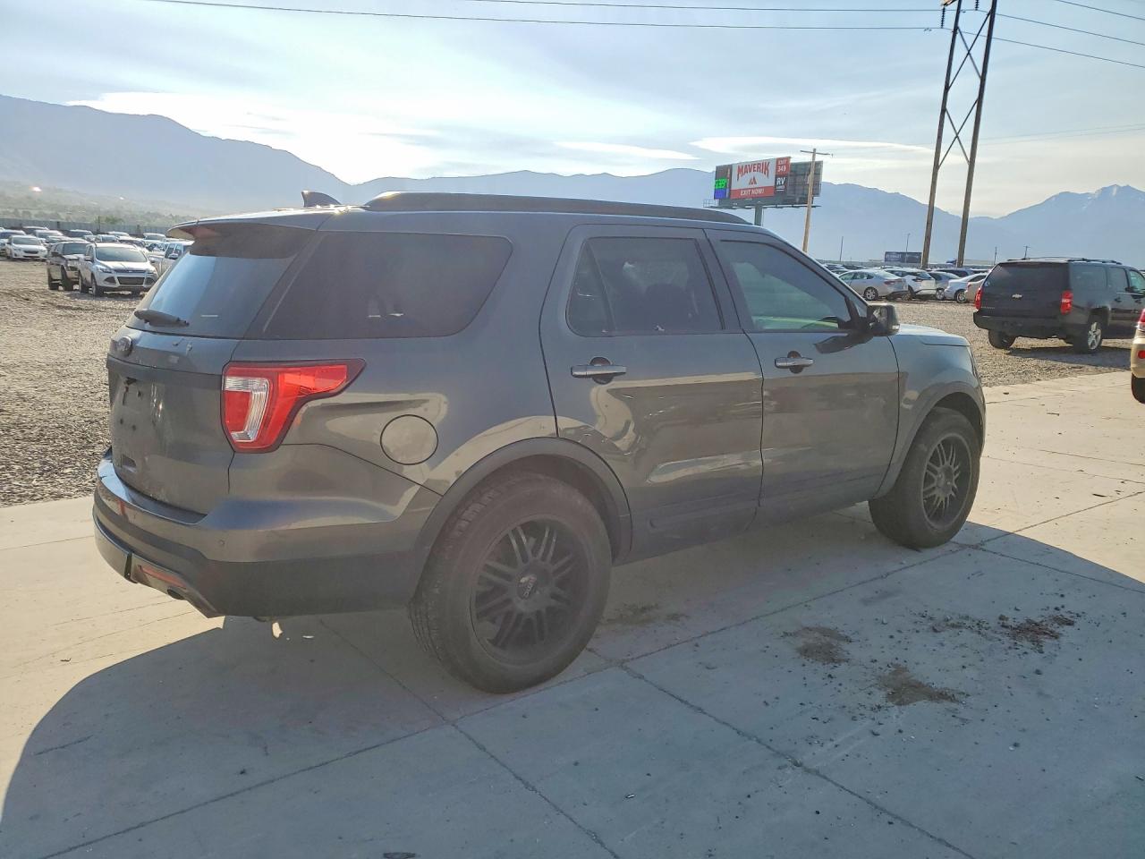 2016 FORD EXPLORER XLT photo 7