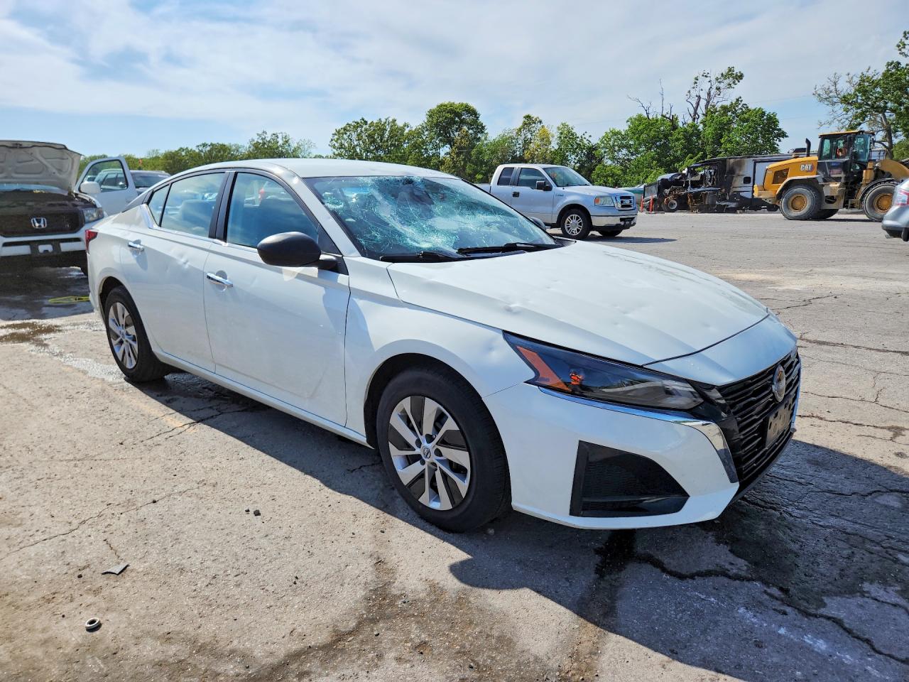 2024 NISSAN ALTIMA S photo 4