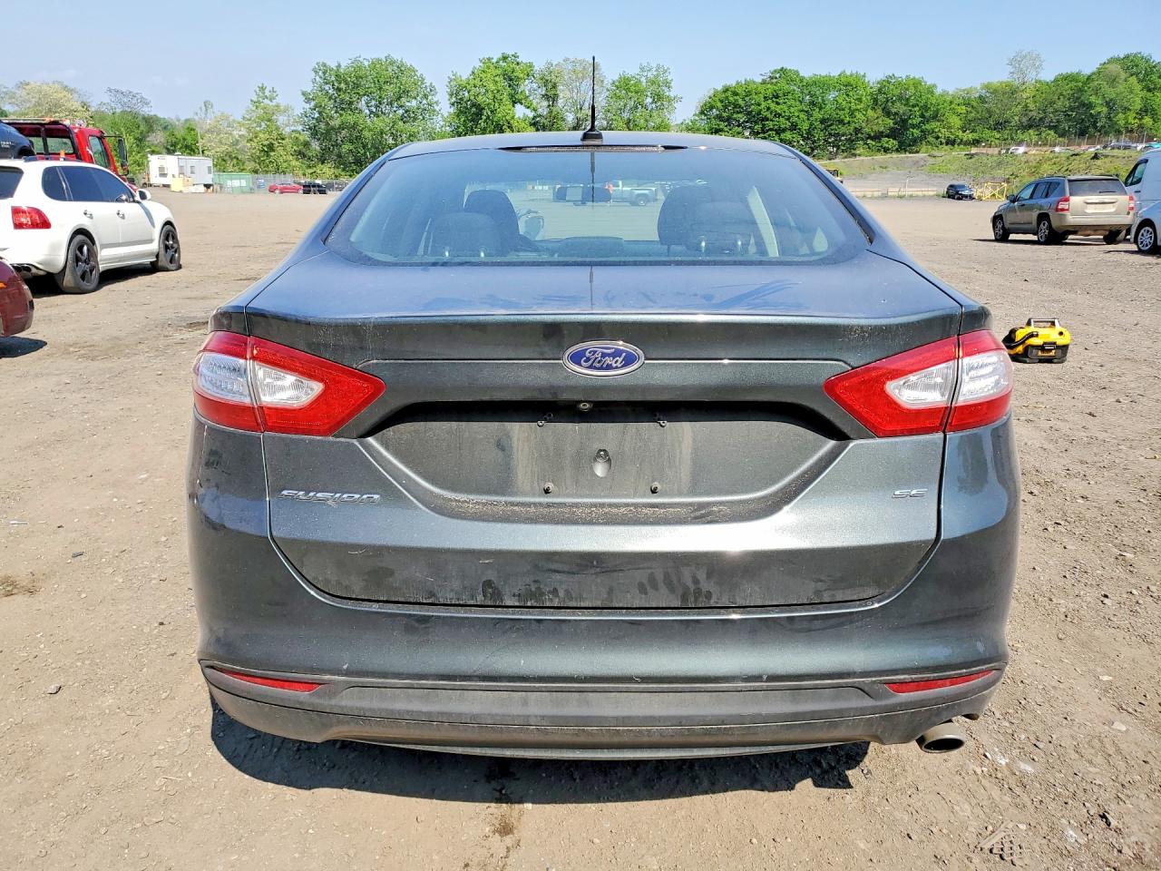 2015 FORD FUSION SE photo 11