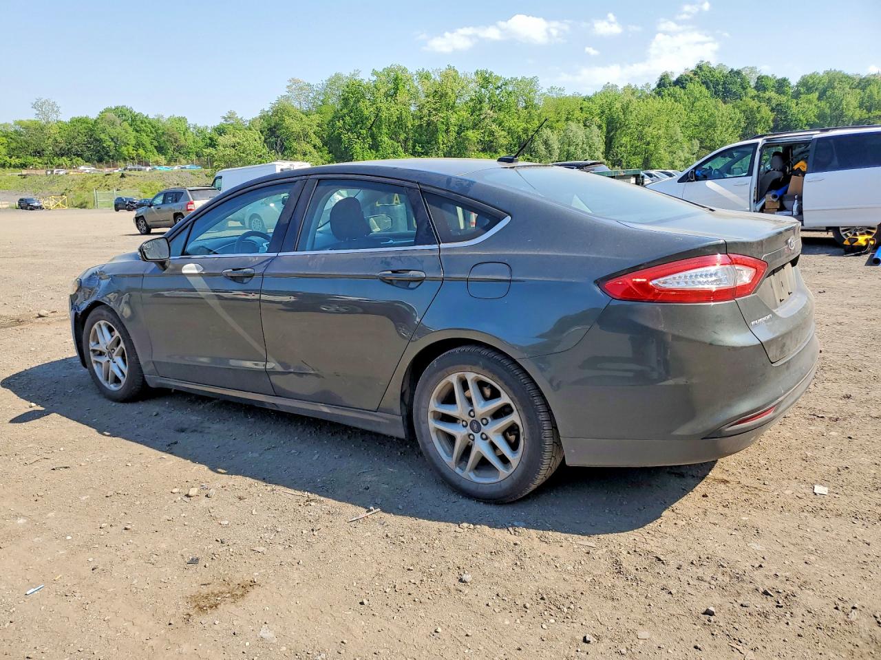 2015 FORD FUSION SE photo 3