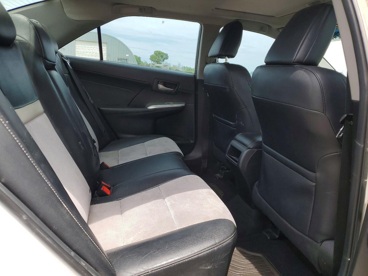 2013 TOYOTA CAMRY SE photo 19
