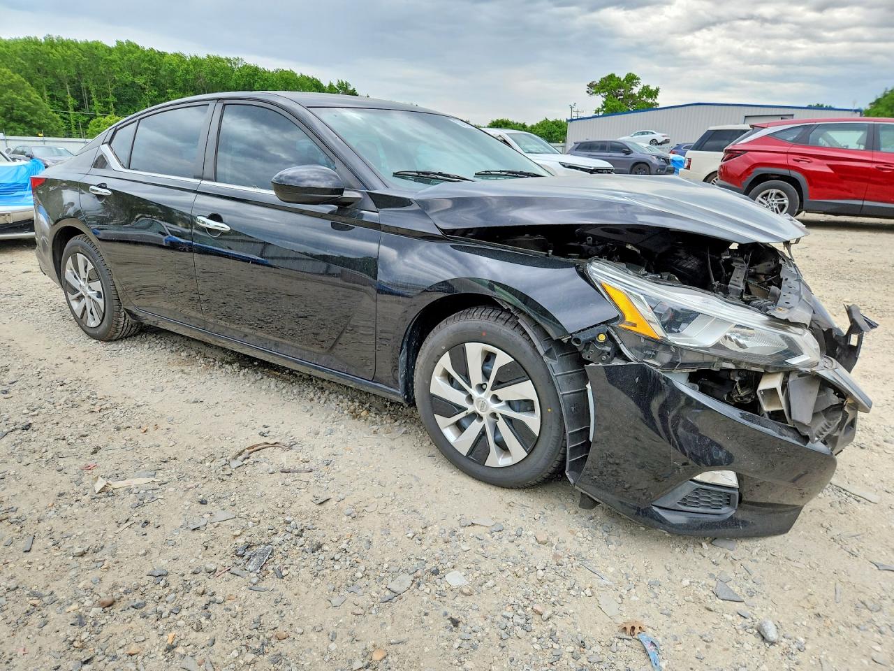 2019 NISSAN ALTIMA S photo 10