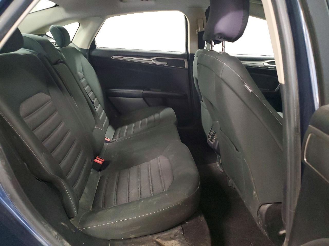 2019 FORD FUSION SE photo 19