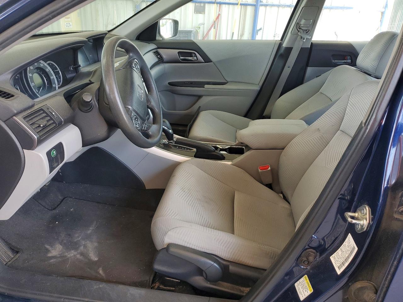 2015 HONDA ACCORD LX photo 7