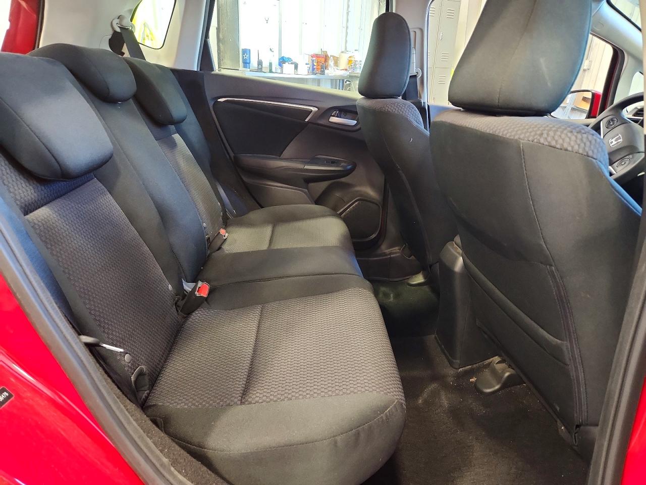2019 HONDA FIT LX photo 28