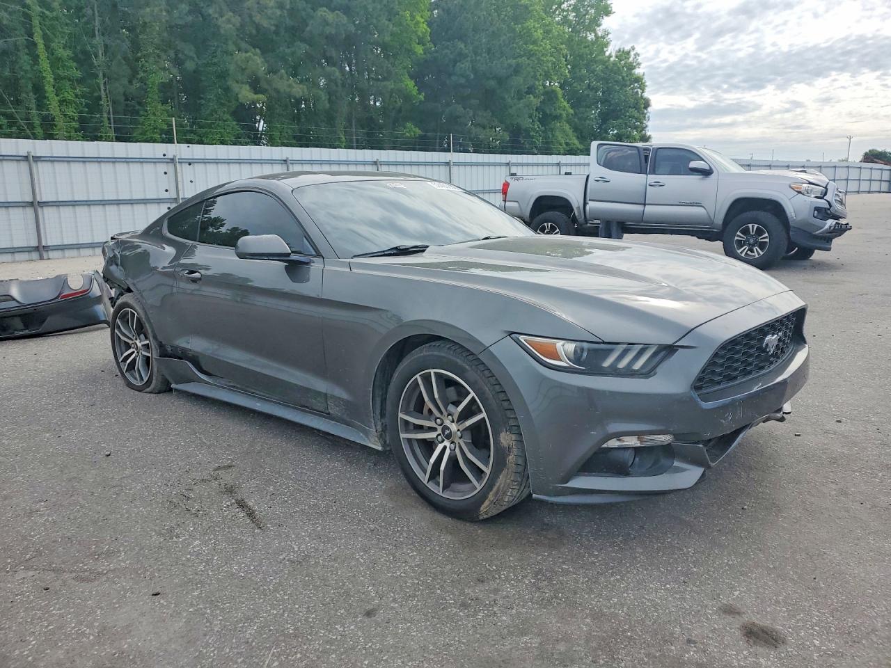 2016 FORD MUSTANG photo 10