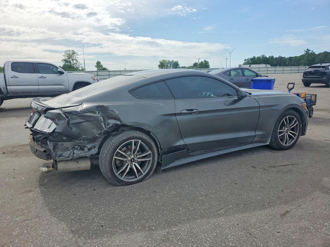 2016 FORD MUSTANG photo 7