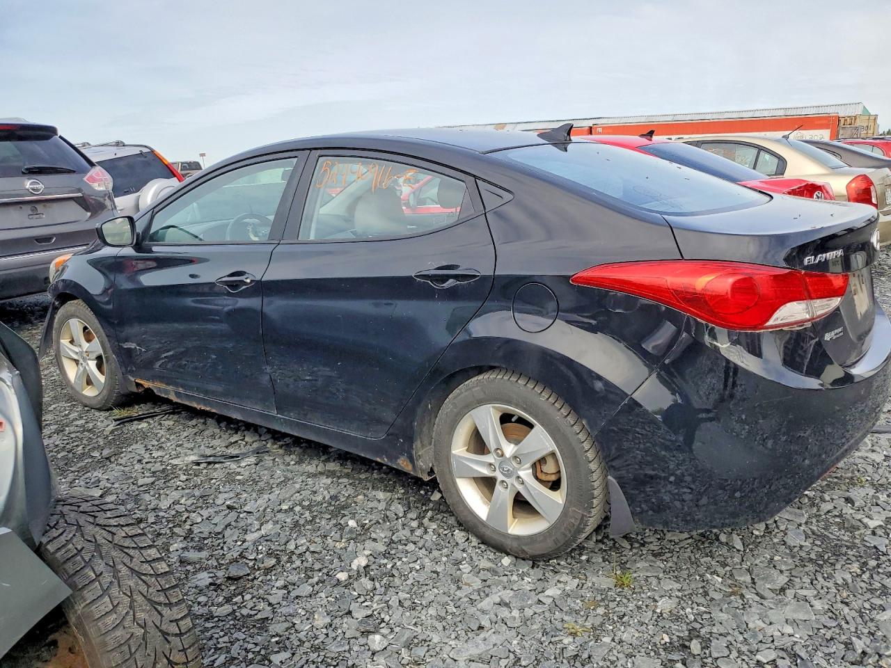 2013 HYUNDAI ELANTRA GLS photo 2