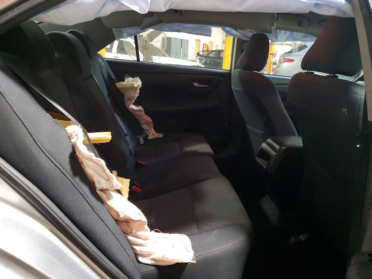 2016 TOYOTA CAMRY LE photo 10