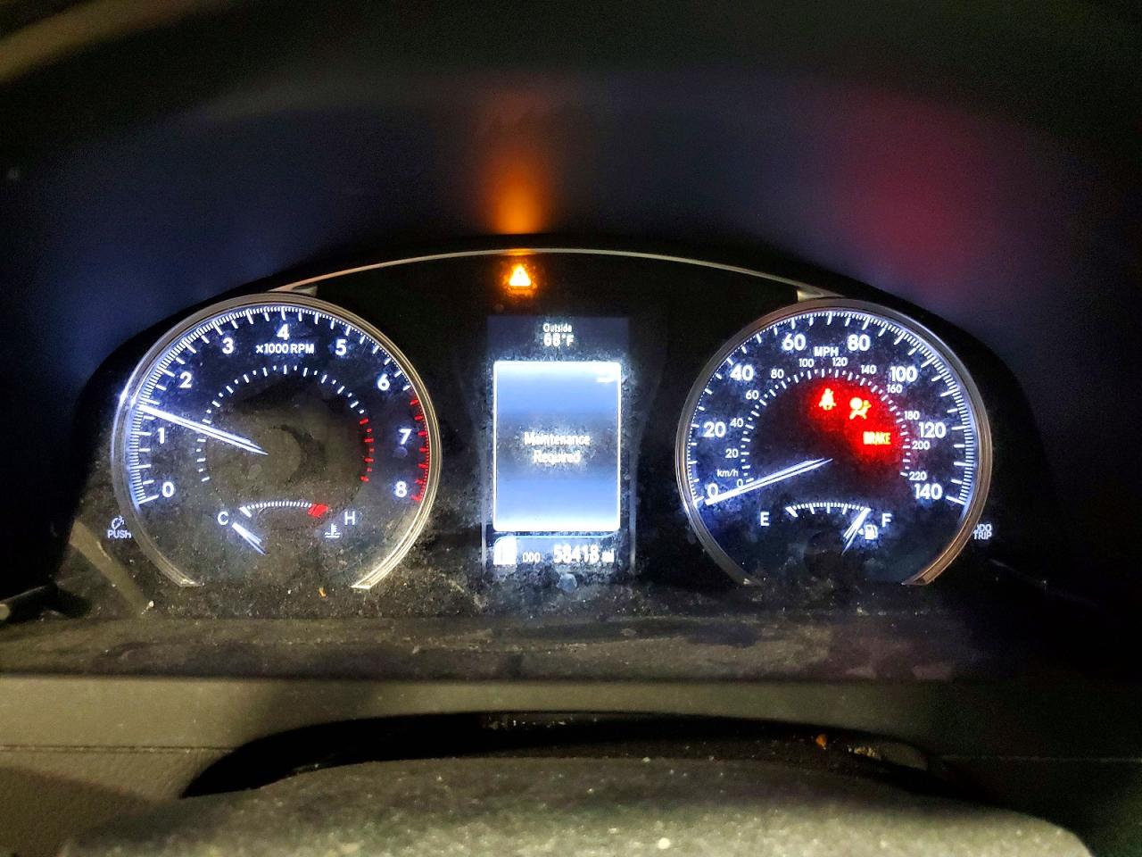 2016 TOYOTA CAMRY LE photo 9