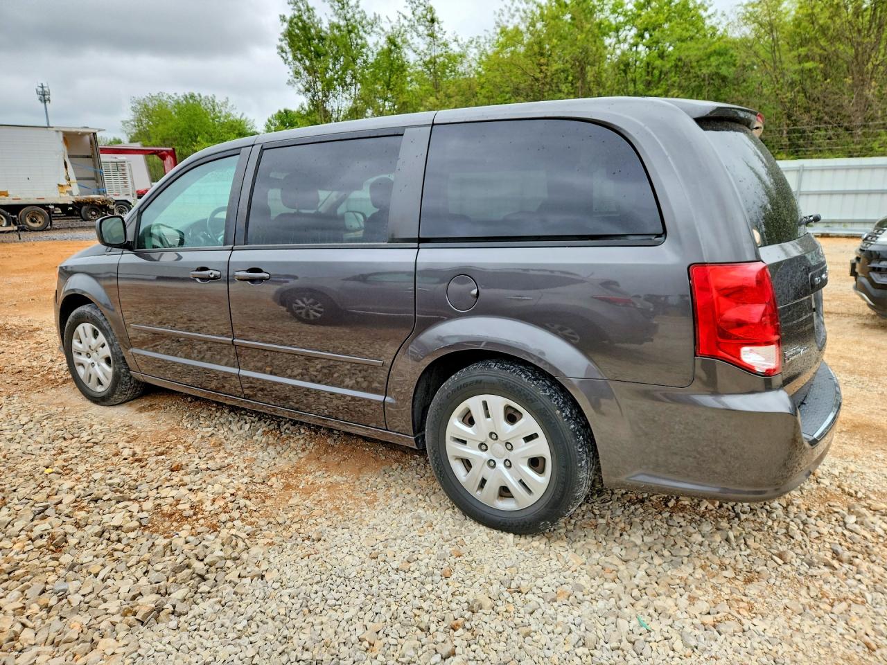 2015 DODGE GRAND CARAVAN SE photo 3