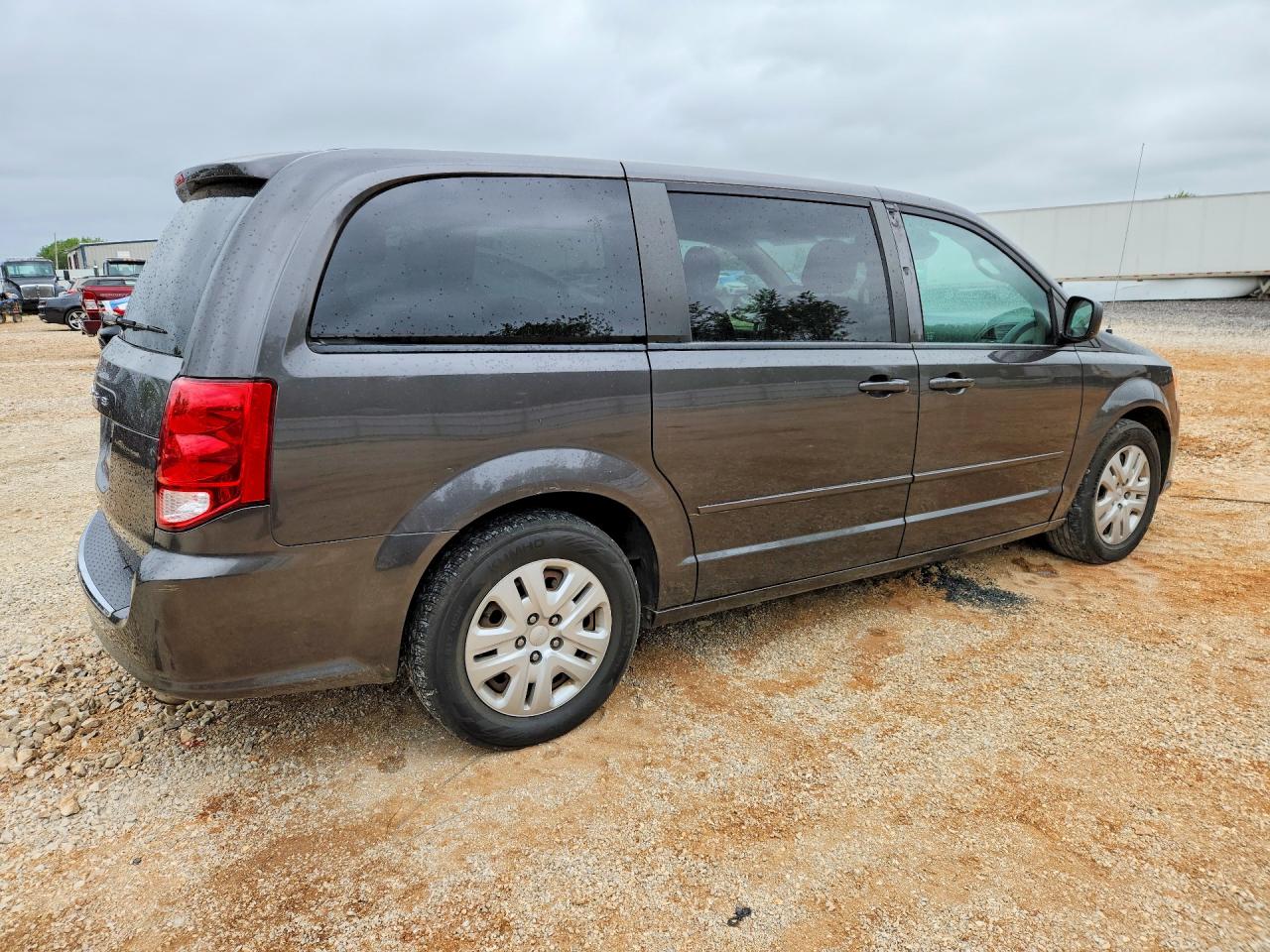 2015 DODGE GRAND CARAVAN SE photo 5