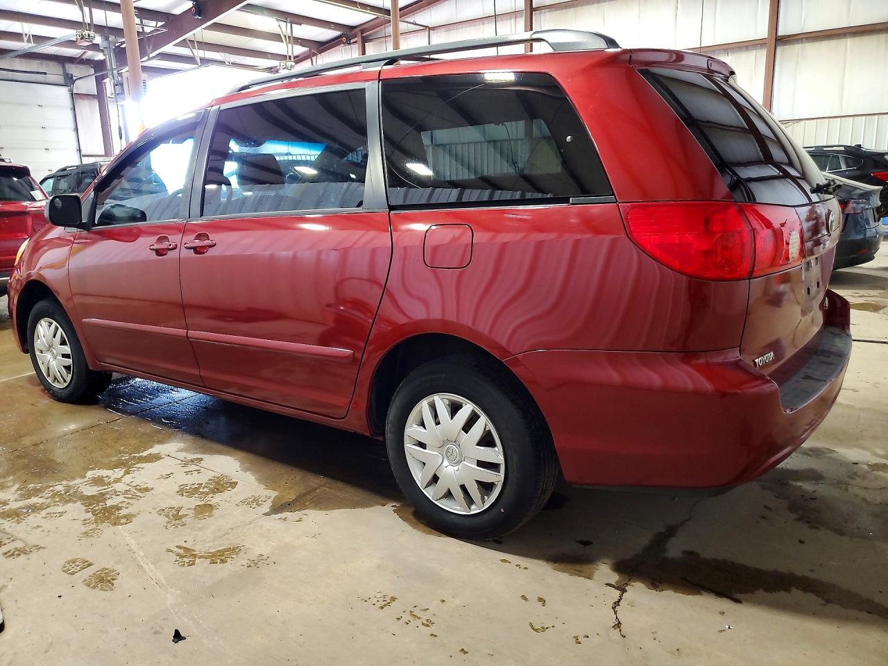 2006 TOYOTA SIENNA LE 8 PASSENGER photo 4