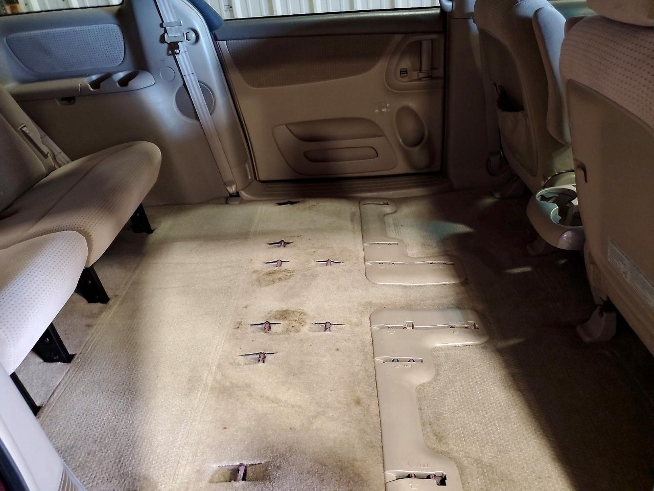 2006 TOYOTA SIENNA LE 8 PASSENGER photo 31