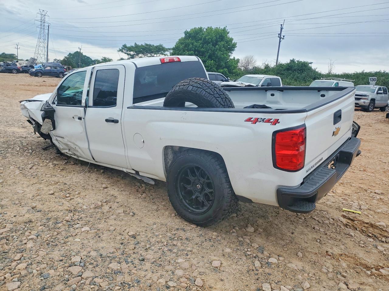 2018 CHEVROLET SILVERADO K1500 photo 4