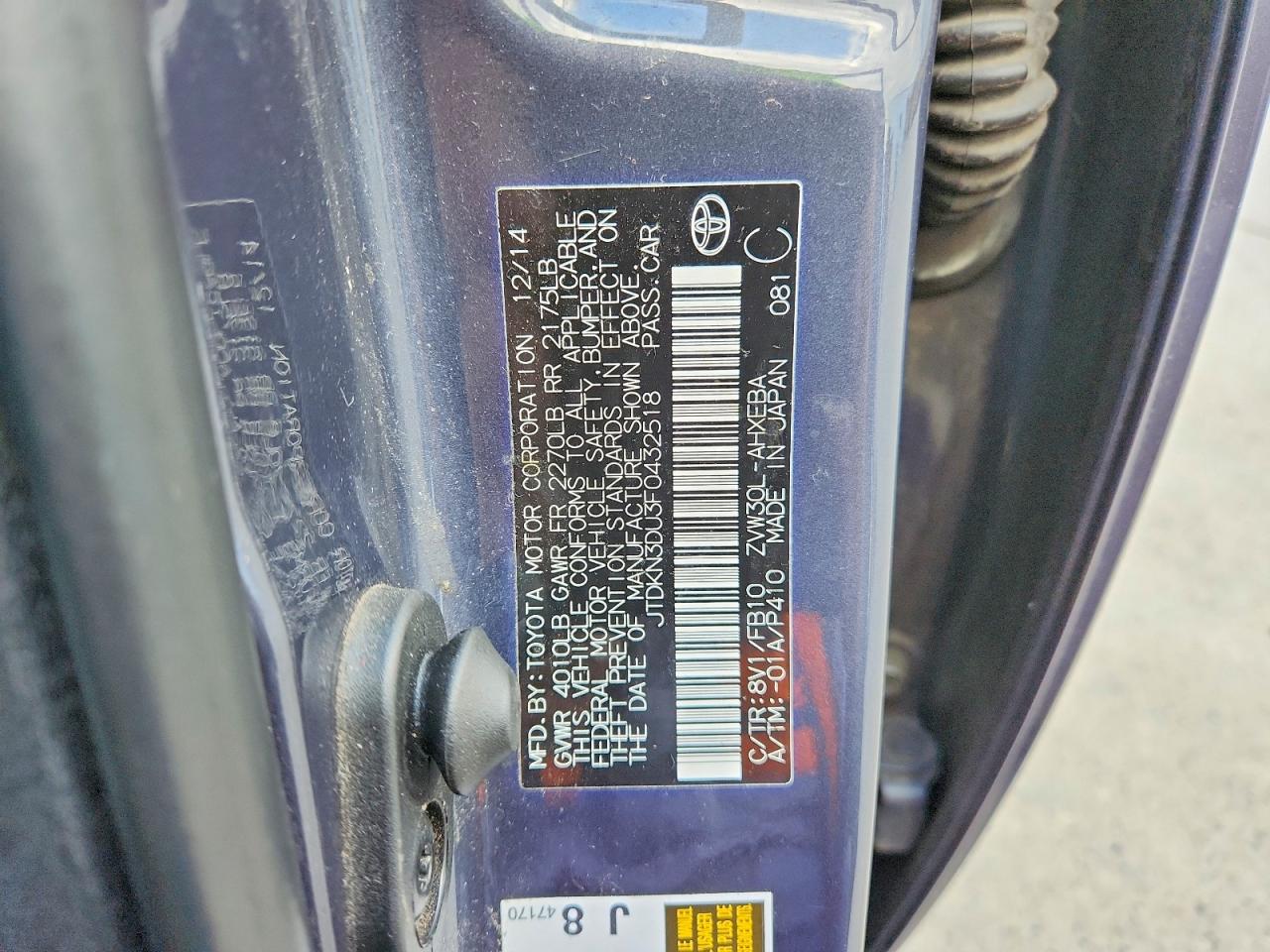 2015 TOYOTA PRIUS TWO photo 12