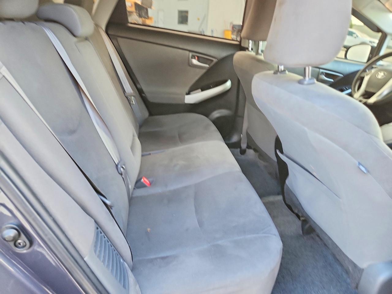 2015 TOYOTA PRIUS TWO photo 10