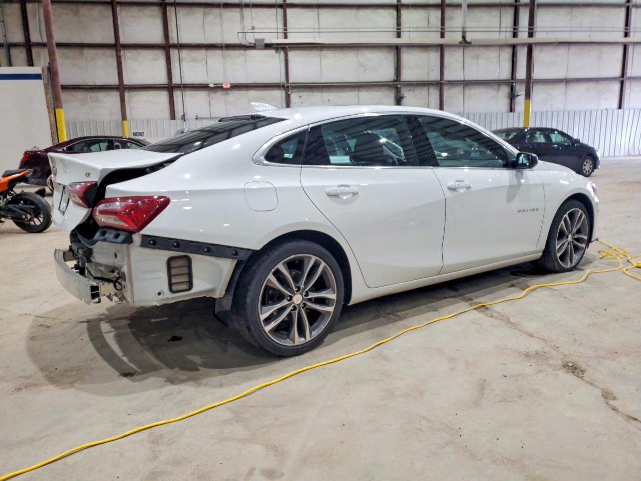 2022 CHEVROLET MALIBU LT photo 5