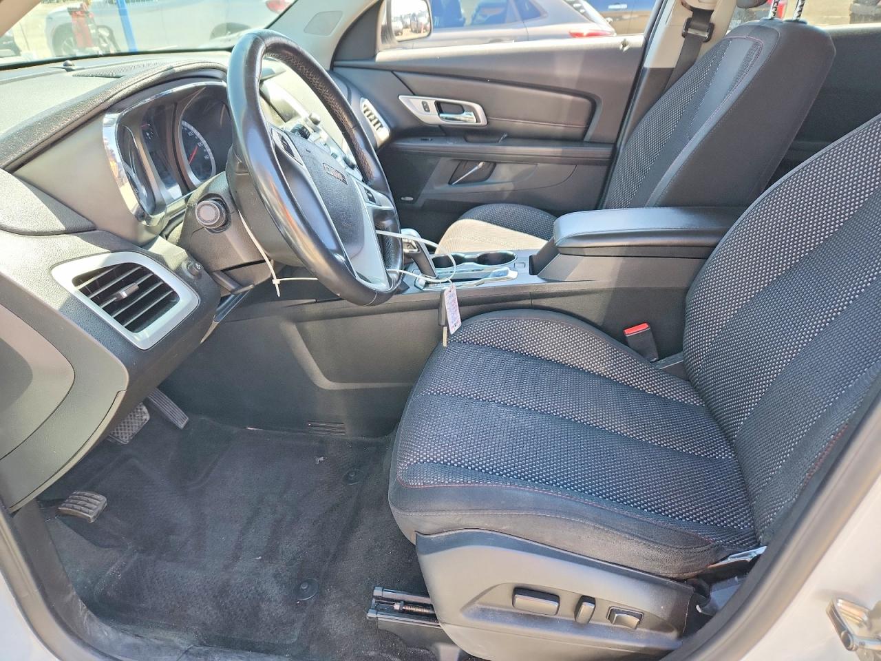 2015 GMC TERRAIN SLE photo 13