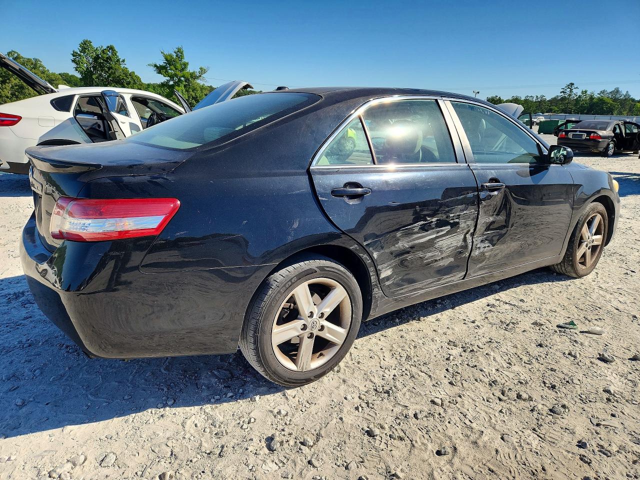 2011 TOYOTA CAMRY BASE photo 7