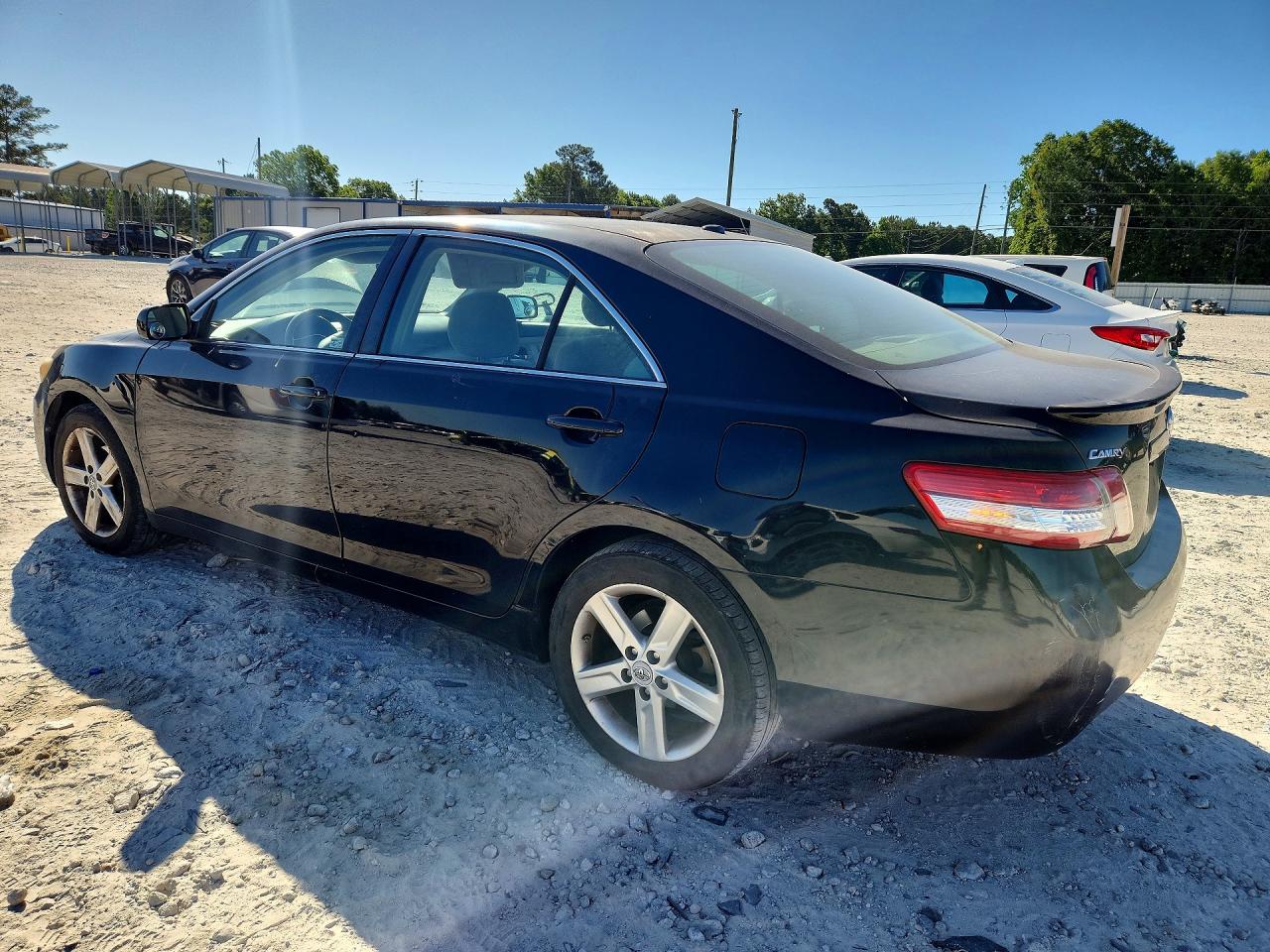 2011 TOYOTA CAMRY BASE photo 4
