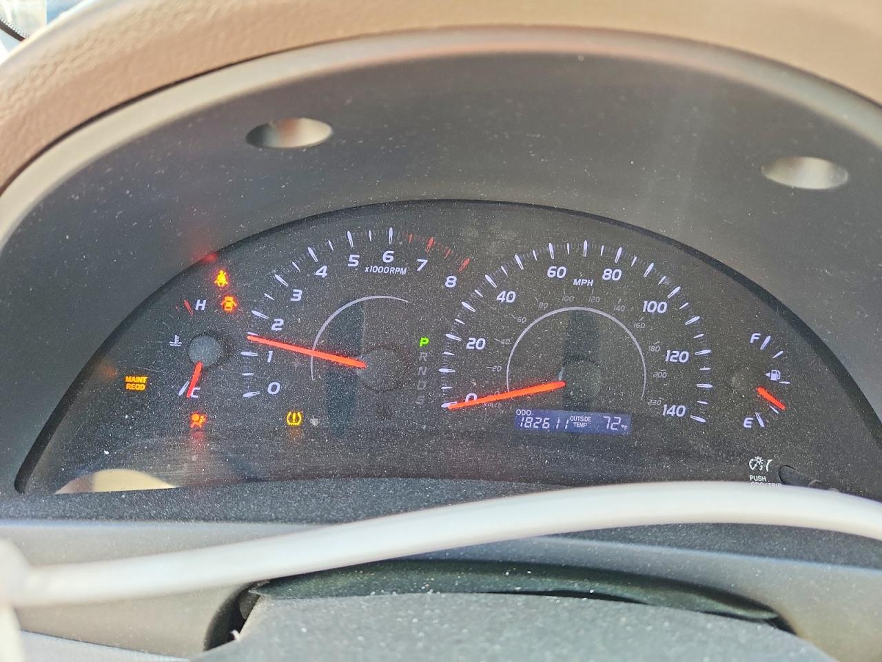 2011 TOYOTA CAMRY BASE photo 25