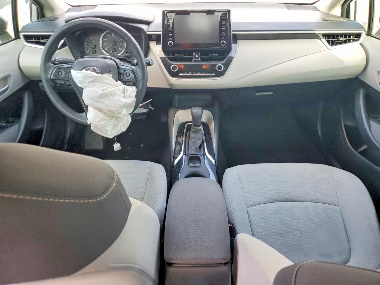 2020 TOYOTA COROLLA LE photo 22