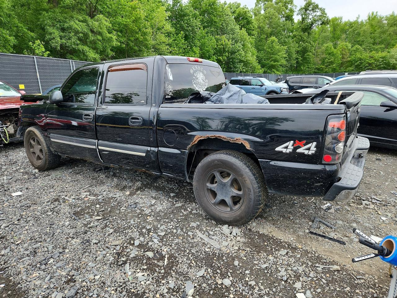 2004 CHEVROLET SILVERADO K1500 photo 3