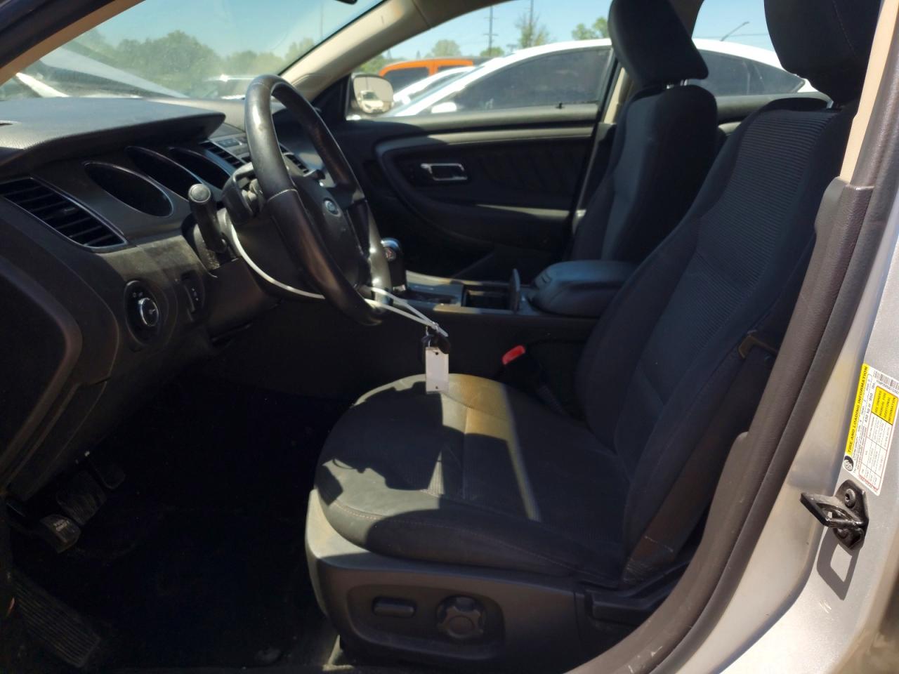 2010 FORD TAURUS SEL photo 13