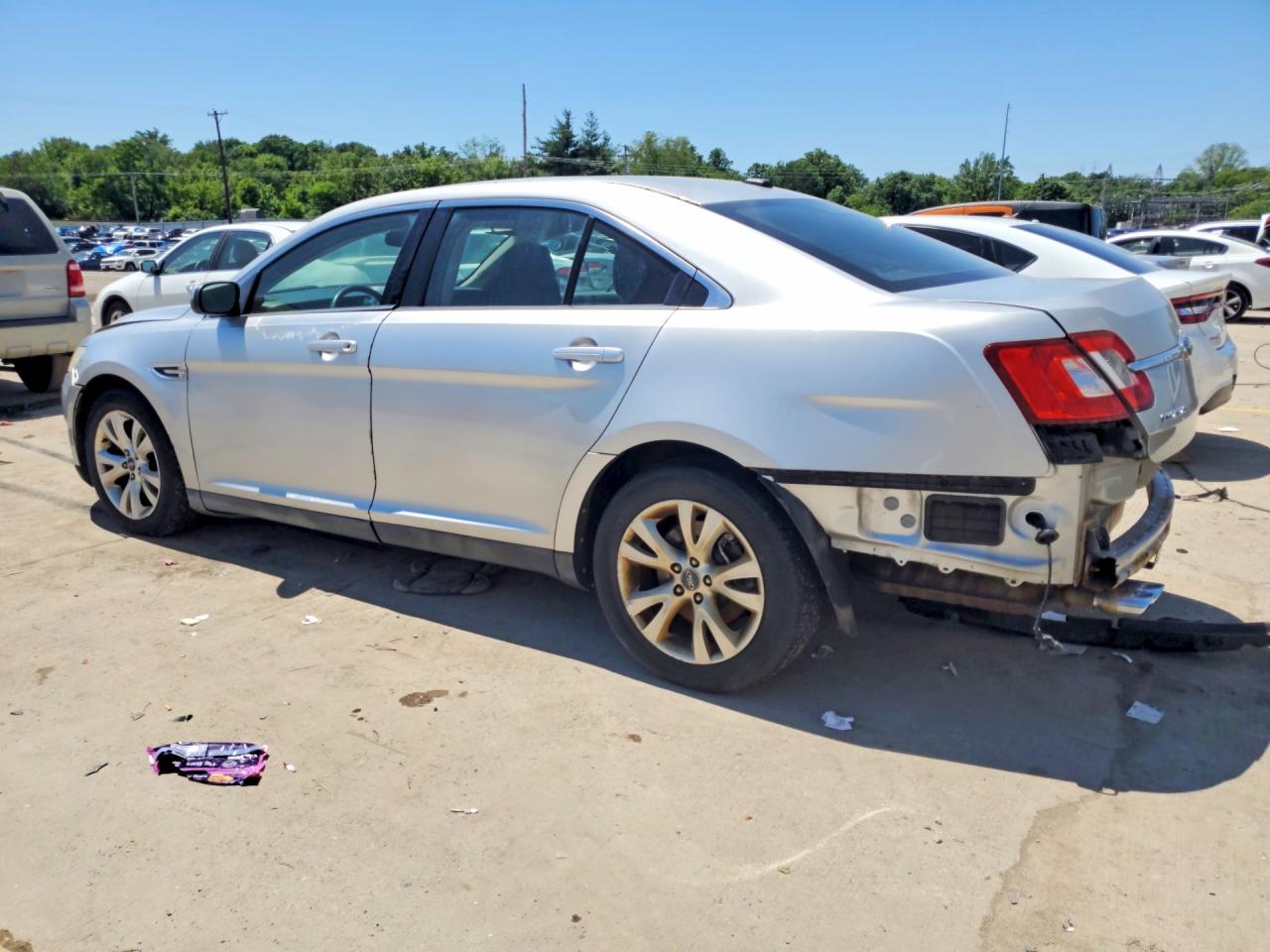 2010 FORD TAURUS SEL photo 3