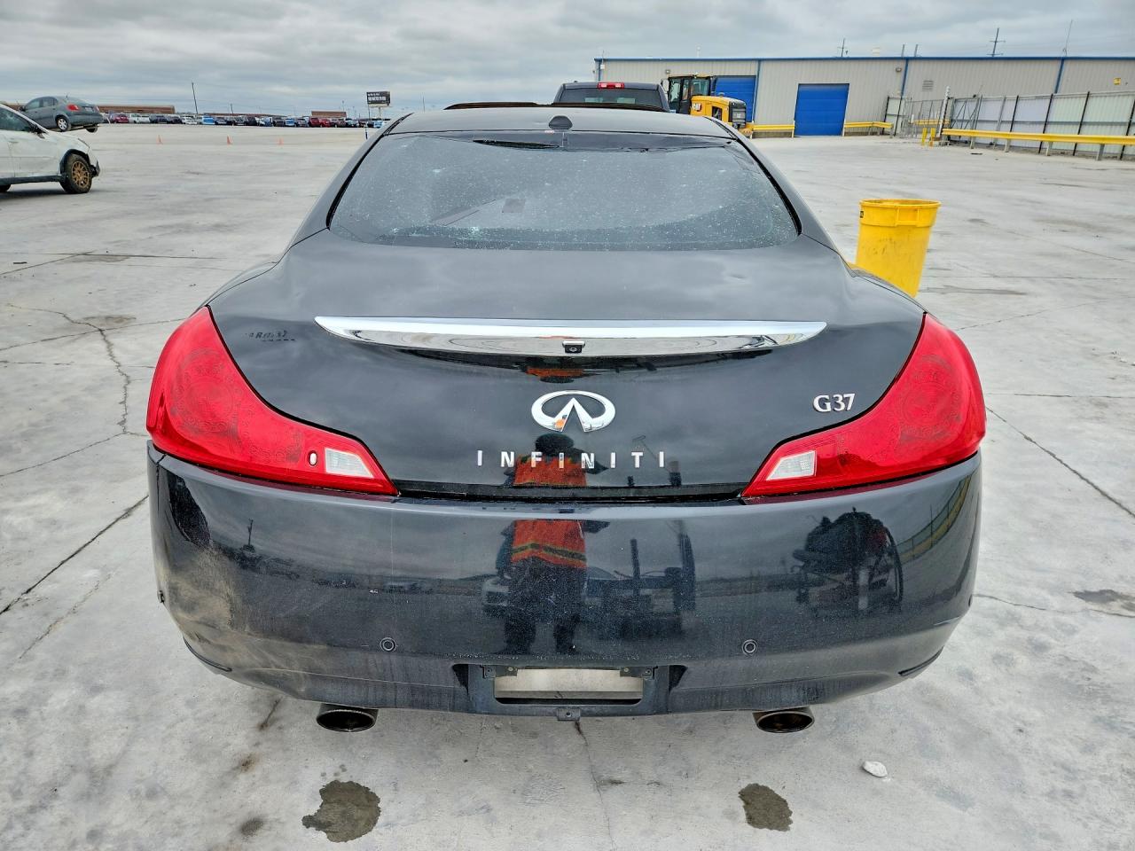 2010 INFINITI G37 COUPE photo 11