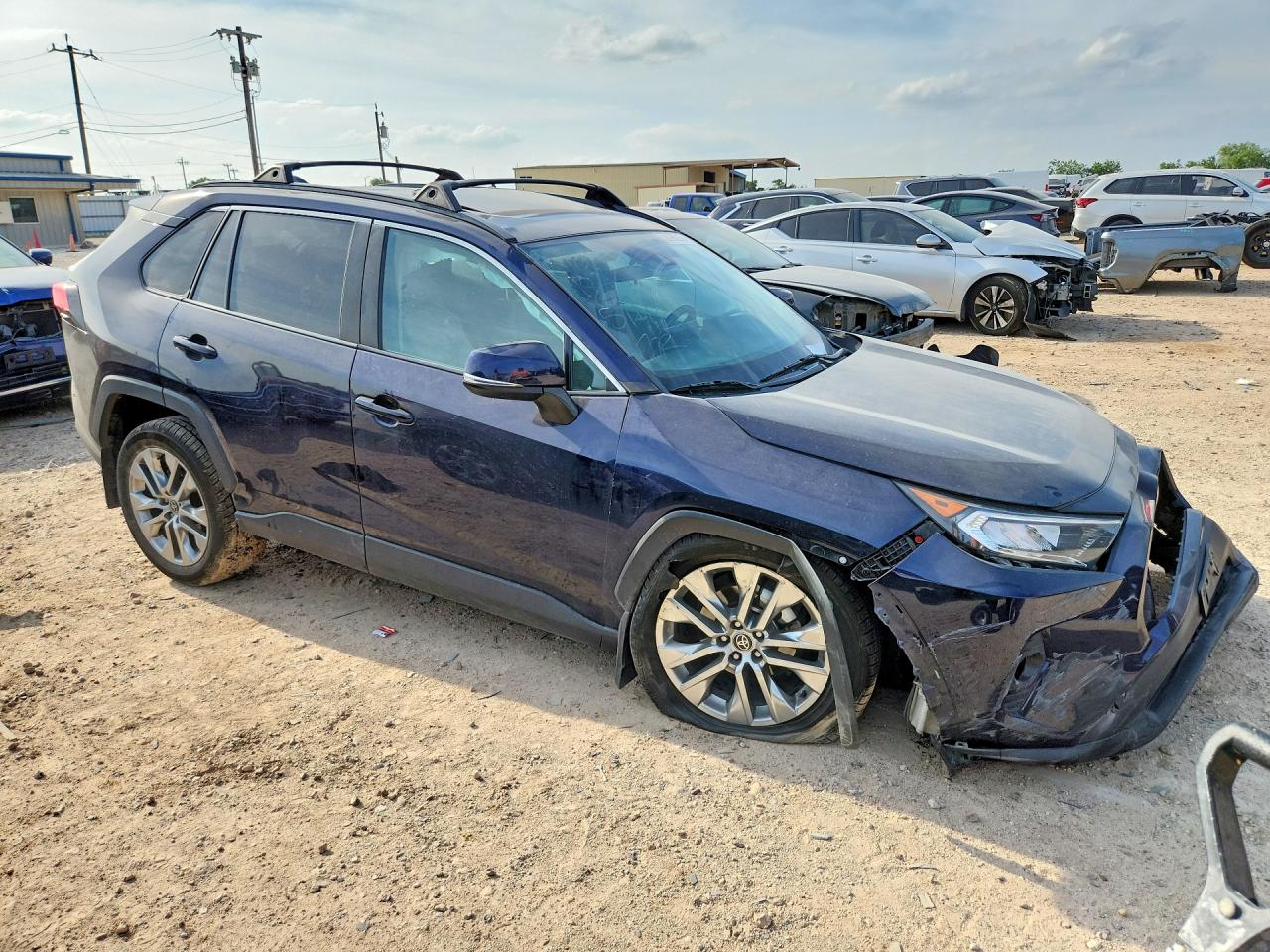 2021 TOYOTA RAV4 XLE PREMIUM photo 10