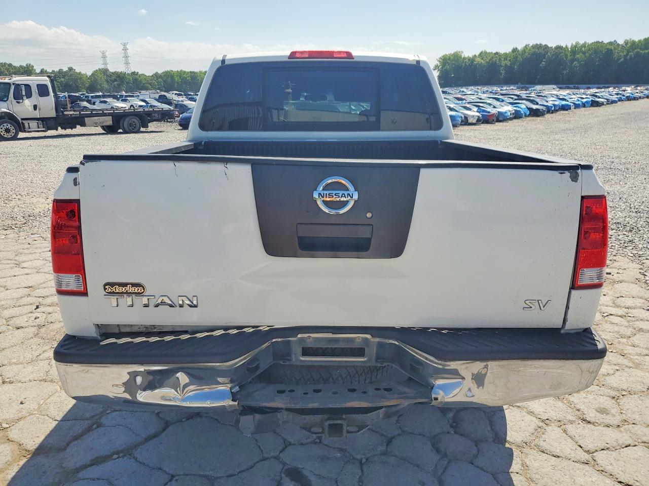 2011 NISSAN TITAN S photo 6