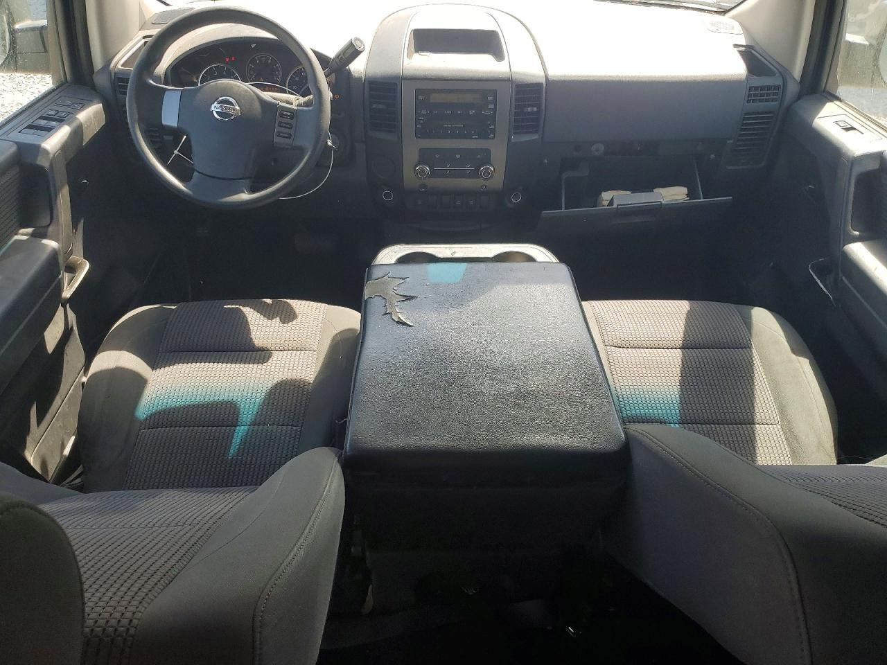 2011 NISSAN TITAN S photo 8