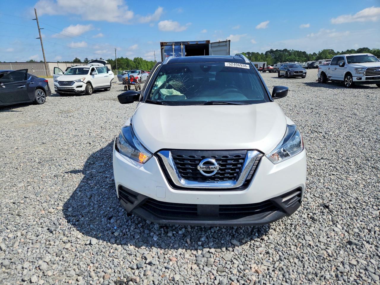 2020 NISSAN KICKS SV photo 9