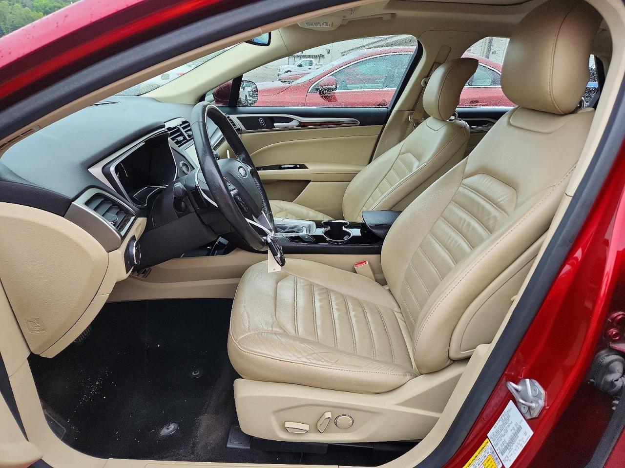 2014 FORD FUSION SE photo 13