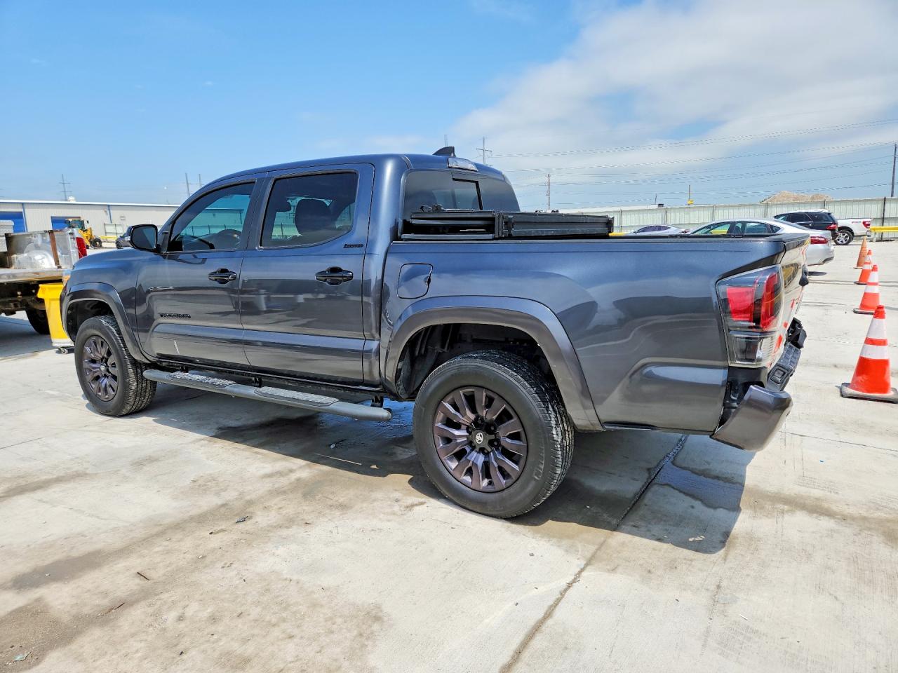 2022 TOYOTA TACOMA LIMITED photo 2