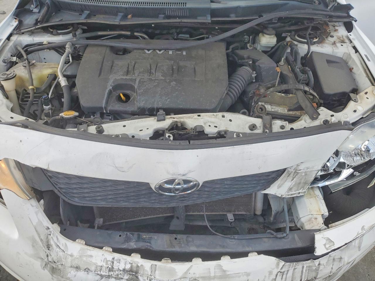 2010 TOYOTA COROLLA LE photo 21