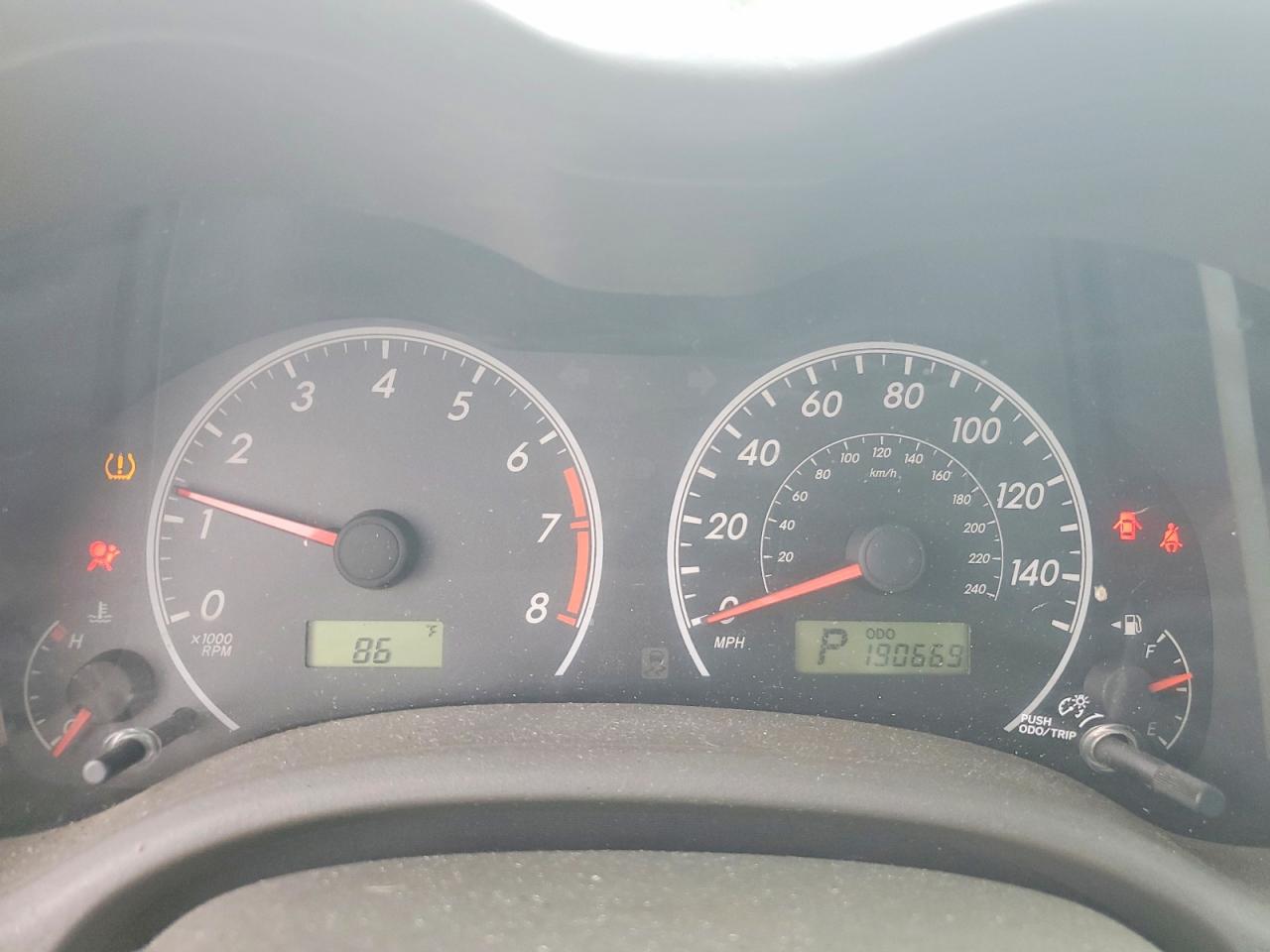 2010 TOYOTA COROLLA LE photo 17