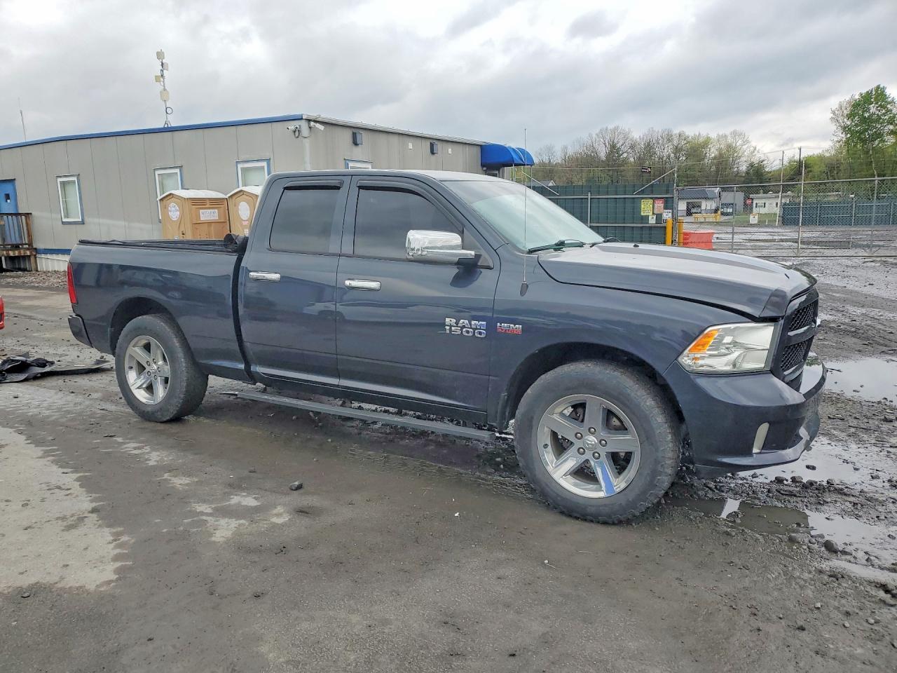 2013 RAM 1500 ST photo 10