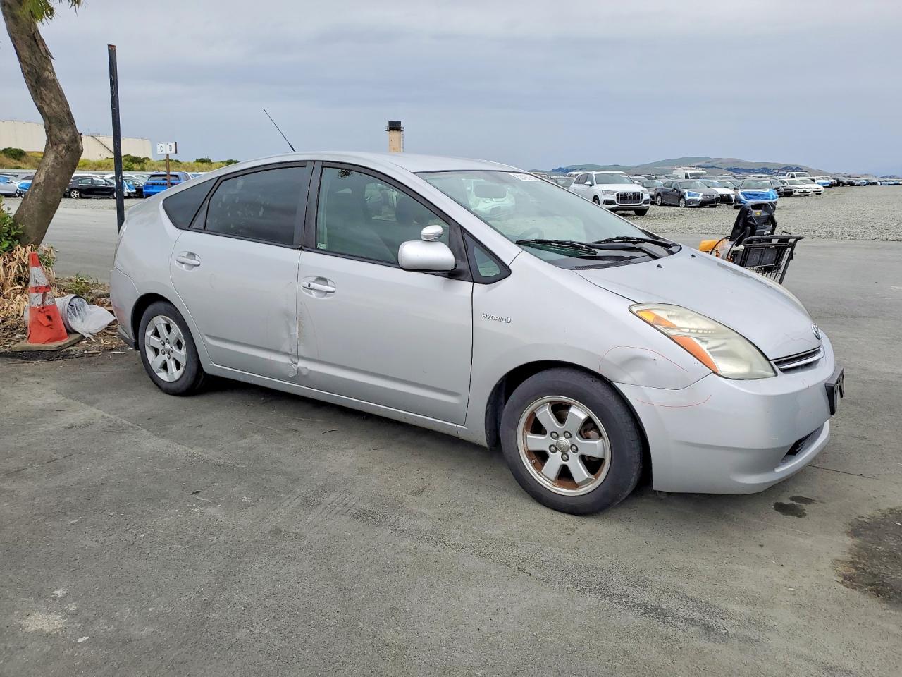 2007 TOYOTA PRIUS BASE photo 7