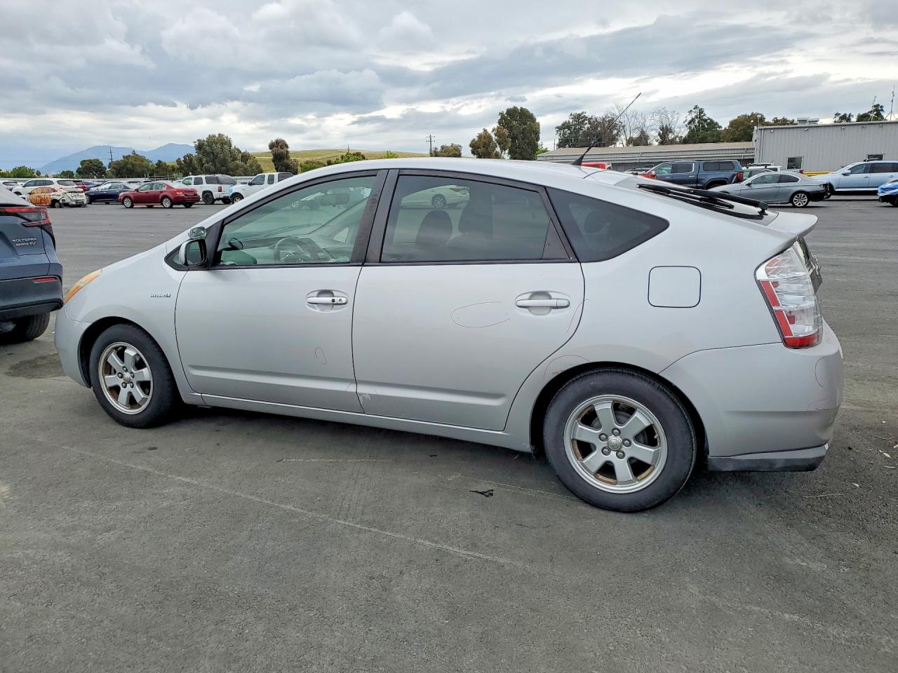 2007 TOYOTA PRIUS BASE photo 3