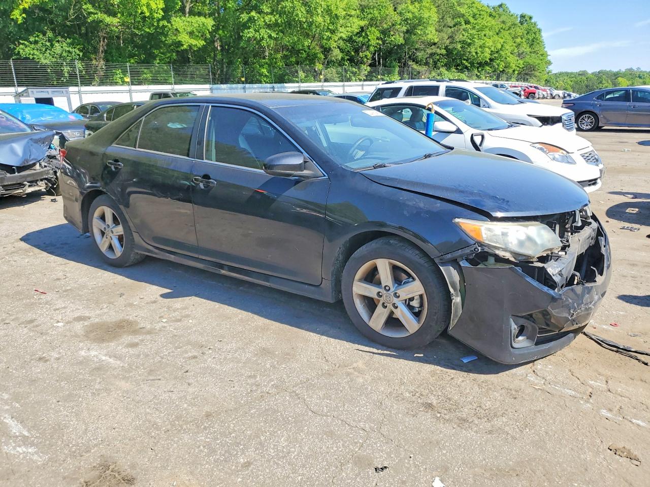 2014 TOYOTA CAMRY SE photo 7